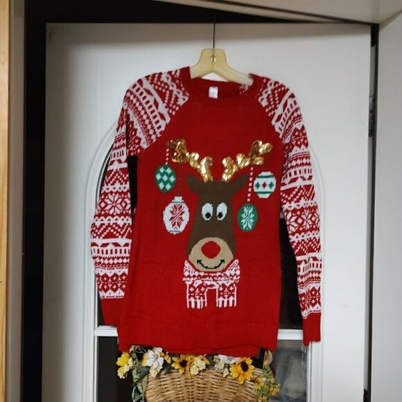 No Boundaries Reindeer Christmas Sweater Size Junior Small 3/5 Worn 1 Time - Picture 1 of 2